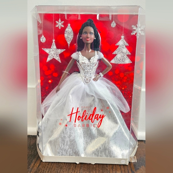 Barbie Signature 2021 Holiday Barbie Doll 12-inch Brunette Braids in Silver Gown - Picture 3 of 12